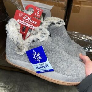 Zapatos mixtos de Target por contenedor