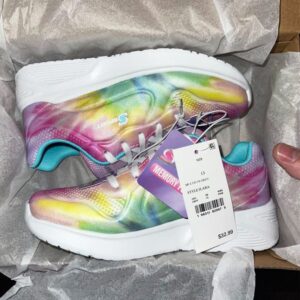 Zapatos mixtos de Target por contenedor