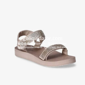 Lote de zapatos (principalmente) y ropa de Walmart