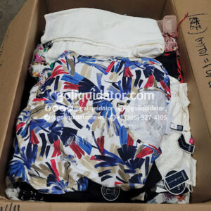 Lotes de ropa para mujeres, de Macy’s