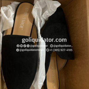 Lotes de zapatillas deportivas (principalmente) y zapatos casuales