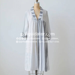 Ropa y joyería de boutique