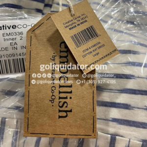 Ropa y joyería de boutique