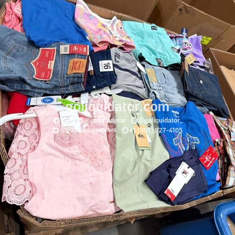 Lotes de ropa Infantil de reconocidas tiendas por departamentos en EE. UU.