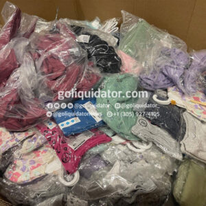 Lote de ropa mixta y textiles para el hogar
