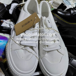 Pallets de zapatos nuevos de Amazon