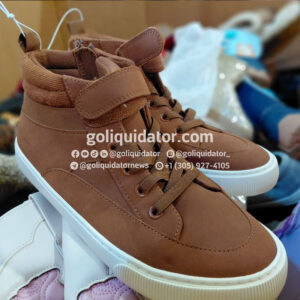 Lotes de zapatos para niños de Target