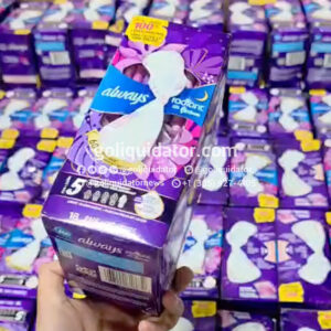 Lote de toallas sanitarias, tampones y productos para la incontinencia femenina
