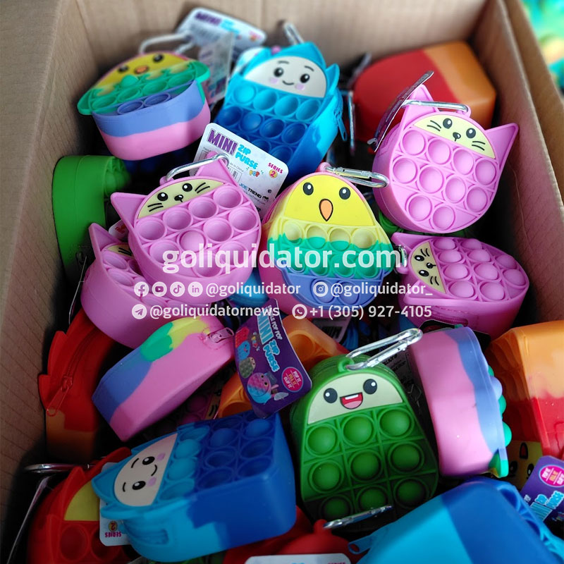 Pallet de juguetes pequeños para piñatas, fiestas y bin stores