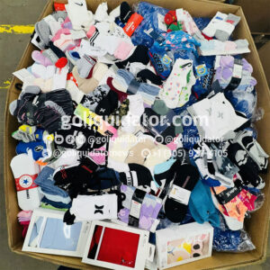 Gran lote de ropa infantil y accesorios de marcas altamente reconocidas