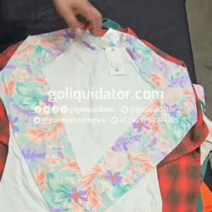 Lotes de ropa mixta de marcas de surf y aventura