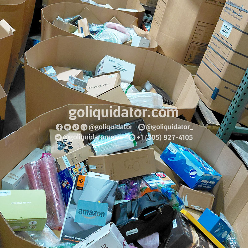 Pallets con mercancía de Amazon