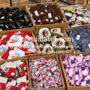otes de ropa y accesorios infantiles de la marca Gymboree